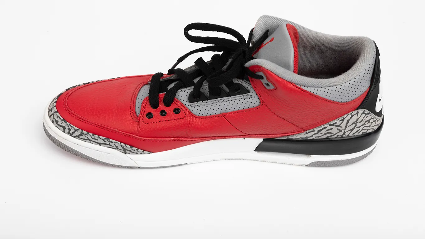 Jordan 3 Retro Fire Red Cement (Nike Chi)