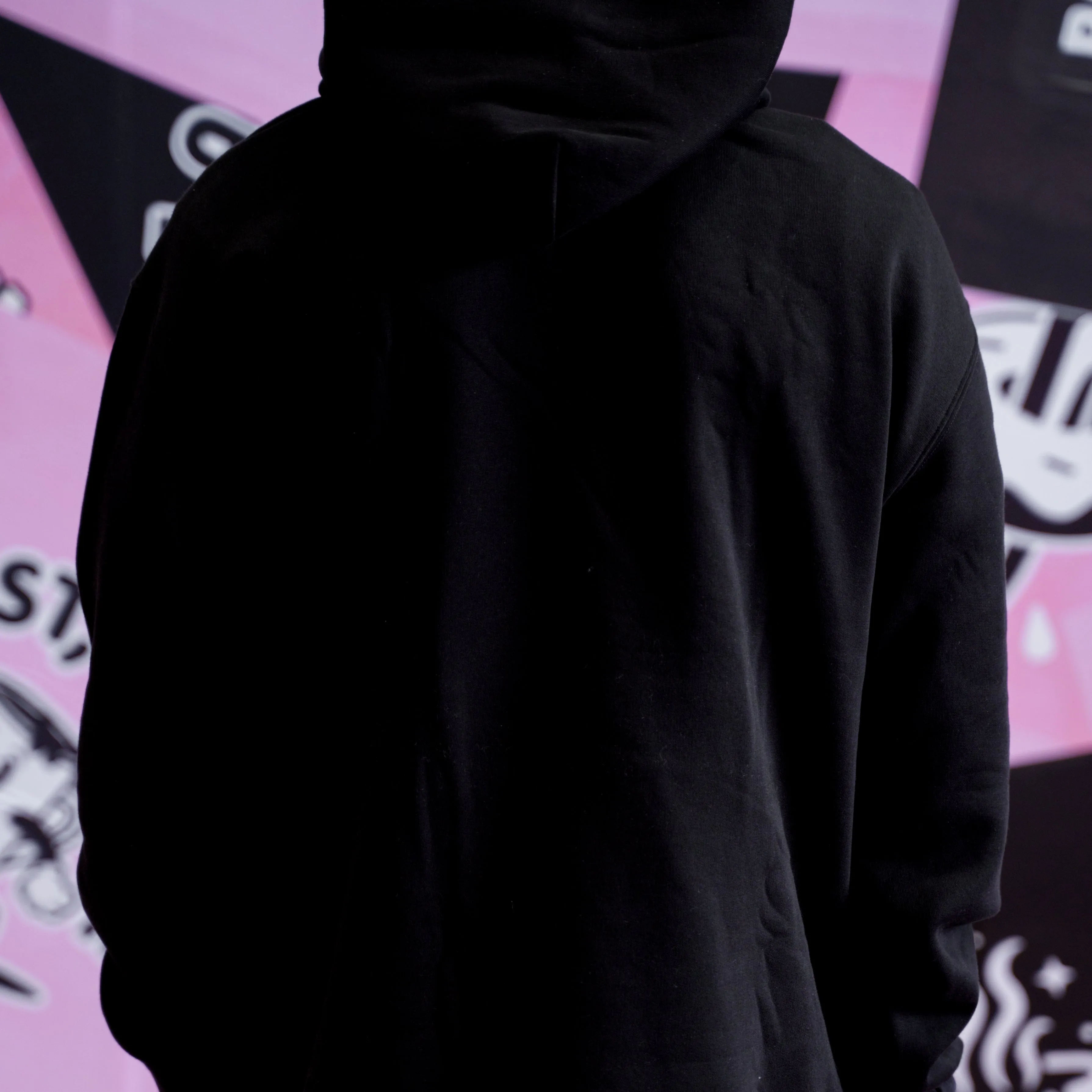 WHOCLO VARSITY HEAVYWEIGHT HOODIE - BLACK